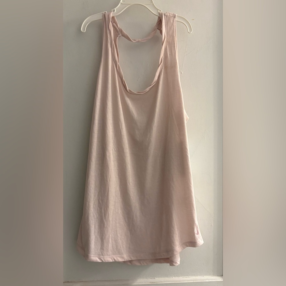 Nike Women’s Yoga Get Fit Training Tank Top Size Medium NWT
